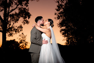 婚礼摄影师Alex Martinez. 24.03.2024的图片