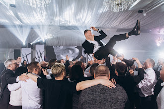 Düğün fotoğrafçısı Maksim Muravlev. Fotoğraf 14.02.2024 tarihinde
