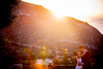 Fotografo di matrimoni YOLANDA MITSOBONOU. Foto del 20.04.2024