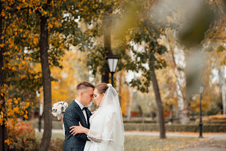 Bryllupsfotograf Yuliya Mozharova. Bilde av 05.11.2020