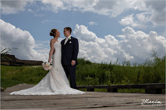 Fotógrafo de casamento Maxim Surikov. Foto de 04.05.2023