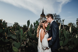 Wedding photographer Dánah Soto. Photo of 11.11.2025