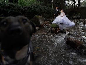 婚禮攝影師Johnathan Luna. 15.04.2024的照片
