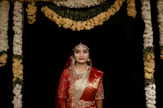 Fotografo di matrimoni Koushik Chakraborty. Foto del 17.03.2022