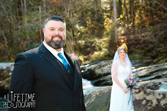 Wedding photographer Sarah Robinette. Photo of 25.05.2023