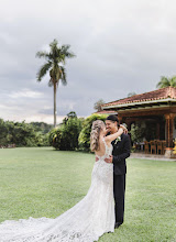 Wedding photographer Julián Arbeláez. Photo of 18.02.2024