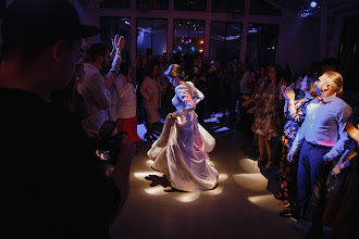 Düğün fotoğrafçısı Denis Ermolaev. Fotoğraf 27.02.2024 tarihinde
