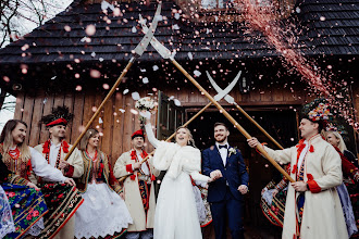 Wedding photographer Piotr Pogonowski. Photo of 22.04.2022
