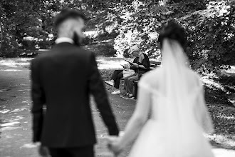Wedding photographer Claudiu Mercurean. Photo of 28.08.2025
