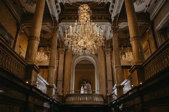 婚姻写真家 Vladut Tiut. 16.10.2024 の写真