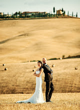 Wedding photographer Cristiano Cortonesi. Photo of 28.09.2021