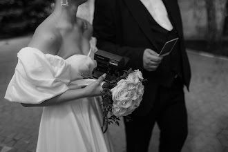 Huwelijksfotograaf Olga Kharlashina. Foto van 01.05.2024