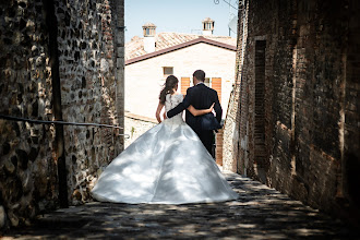 Wedding photographer Emanuele Capoferri. Photo of 27.10.2023