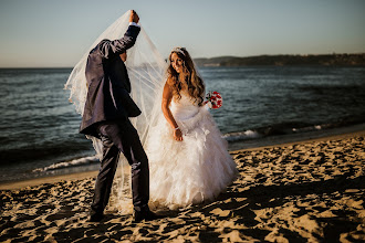 Fotógrafo de casamento Andres Montolivo. Foto de 28.03.2020