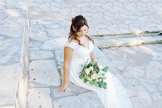 Wedding photographer Constantia Katsari. Photo of 01.02.2022