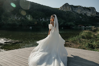 Düğün fotoğrafçısı Evgeniya Lobanova. Fotoğraf 15.09.2022 tarihinde