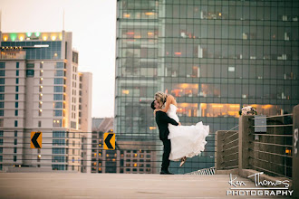Fotógrafo de casamento Ken Thomas. Foto de 20.11.2019