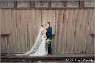 Wedding photographer Jade Norwood. Photo of 25.05.2023
