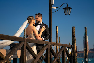 Wedding photographer Ionut Bacuta. Photo of 16.04.2024