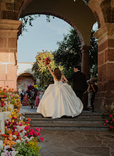 Wedding photographer Carlos Elizondo. Photo of 01.08.2025