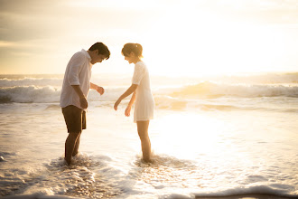 婚禮攝影師Thirachet Jiamsanoi. 15.11.2021的照片