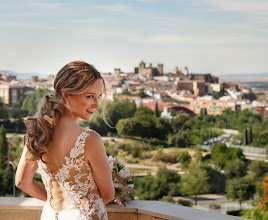 Fotógrafo de bodas Poli Chapa Avila. Foto del 09.01.2020