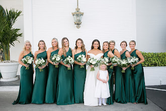 Wedding photographer Carrie Wildes. Photo of 18.09.2024