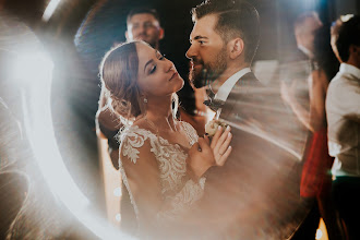 Wedding photographer Karina Skupień. Photo of 18.10.2019