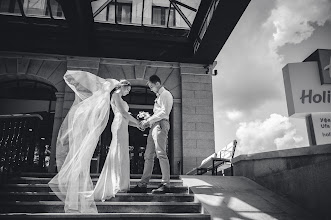 Fotógrafo de bodas Liana Badrutdinova. Foto del 10.10.2015