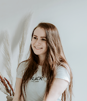 Christine Van Der Velden (christinesmomen)