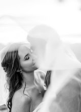 婚禮攝影師Larissa Welch. 17.04.2020的照片