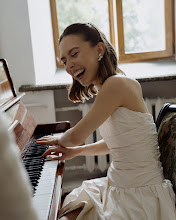 Wedding photographer Aleksandra Vatanina. Photo of 05.08.2025