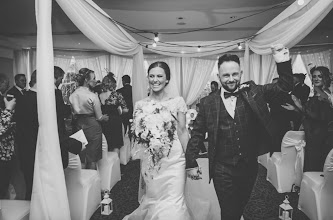 Wedding photographer Gabrielle Masterson. Photo of 01.07.2019