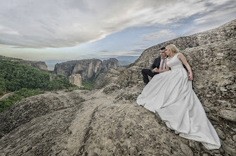 Wedding photographer Dionisis Karavidas. Photo of 22.08.2025