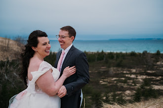 婚禮攝影師Josh Hartman. 08.08.2021的照片
