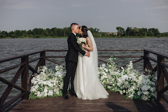 Photographer sa kasal Olga Kozlova. Larawan ng 17.08.2025