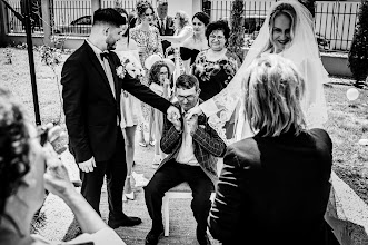 Bröllopsfotografer Radu Constantinescu. Foto av 03.05.2024