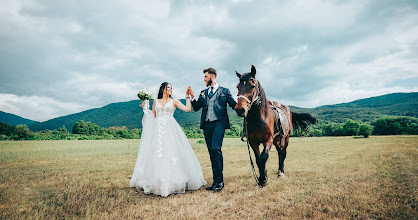 Fotografo di matrimoni Sali Dalipov. Foto del 26.09.2022