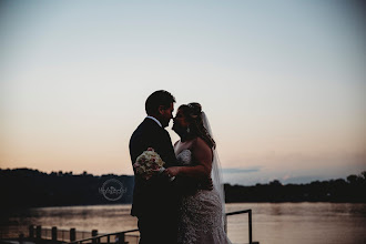 Wedding photographer Hayley Drake. Photo of 08.09.2019