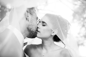Nhiếp ảnh gia ảnh cưới Aurélie Larose. Ảnh trong ngày 03.04.2021