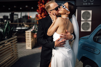 Düğün fotoğrafçısı Aleksandr Larshin. Fotoğraf 16.02.2024 tarihinde