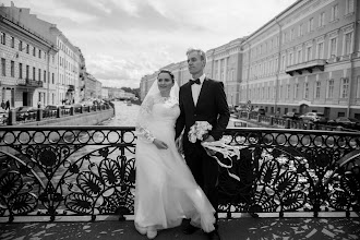 Düğün fotoğrafçısı Natalya Popova. Fotoğraf 23.07.2023 tarihinde