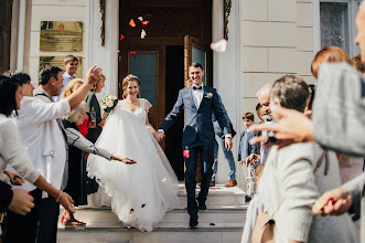 Düğün fotoğrafçısı Eduard Popik. Fotoğraf 20.05.2024 tarihinde