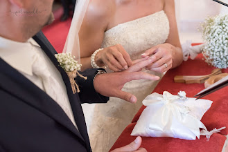 Fotografo di matrimoni Petronela Biksadska. Foto del 16.04.2019