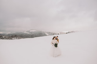 Fotógrafo de bodas Paniti Marta. Foto del 26.02.2020