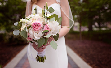 Photographe de mariage Nicole Shilliday. Photo du 01.06.2023