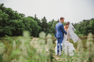 Jurufoto perkahwinan Saskia Beek. Foto pada 12.02.2022