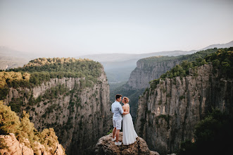 Nhiếp ảnh gia ảnh cưới Serezha Tkachenko. Ảnh trong ngày 30.06.2022