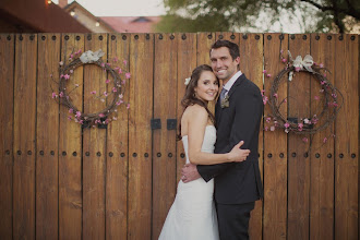 Wedding photographer Josh Snyder. Photo of 18.05.2023