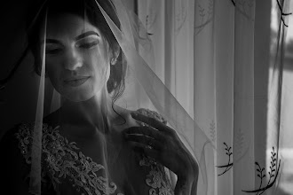 Wedding photographer Mihai Stoian. Photo of 01.11.2017